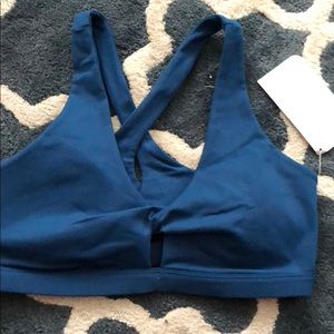 Fabletics Ellie Sports Bra II - Size M